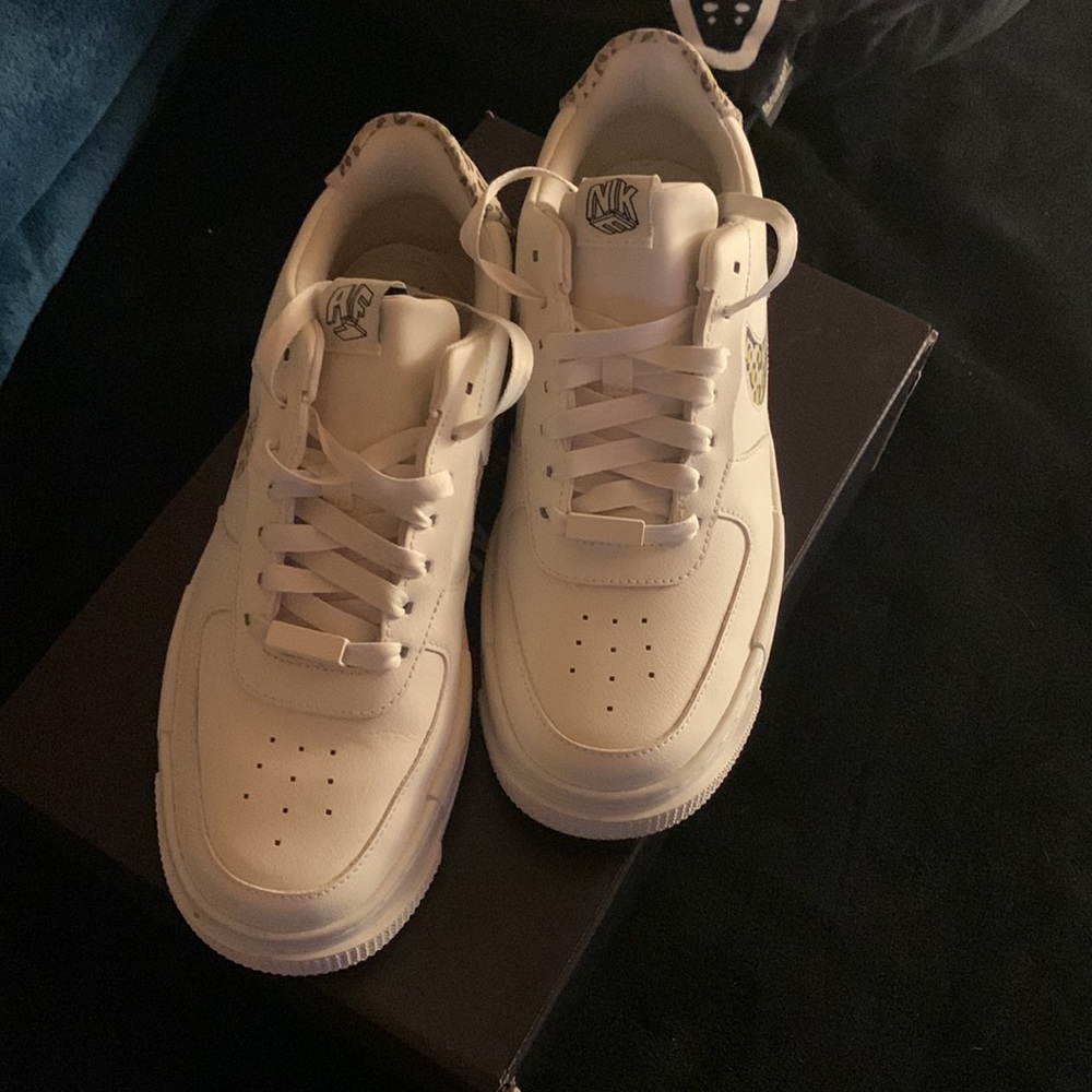 Nike Air Force 1 Pixel SE - Picture 3 of 7
